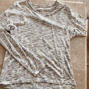 Lululemon Heathered grey-long sleeve